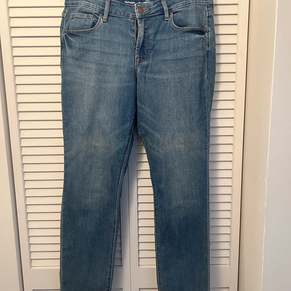 Old Navy Women's Straight Leg Blue Jeans